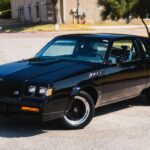 Легендарний Buick GNX 1987 року продається майже новим: всього 30…