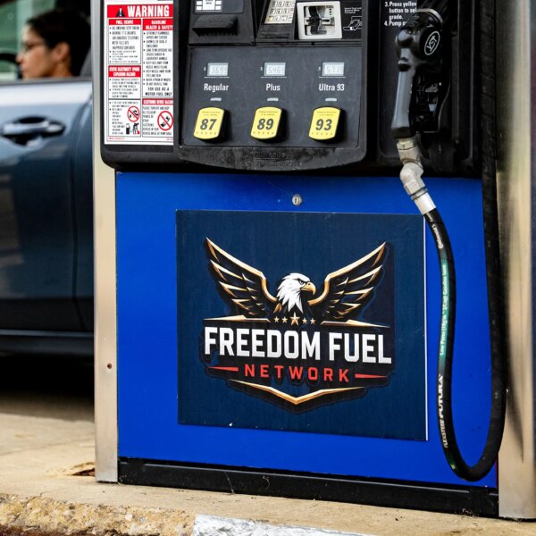 Мережа АЗС “Freedom Fuel” продавала крадене пальне: триває судовий позов