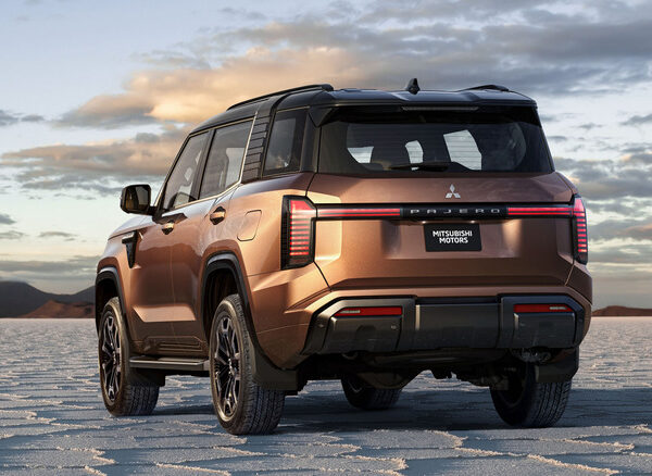 Легендарний Mitsubishi Pajero повертається з брутальним дизайном, потужним дизелем та повним приводом