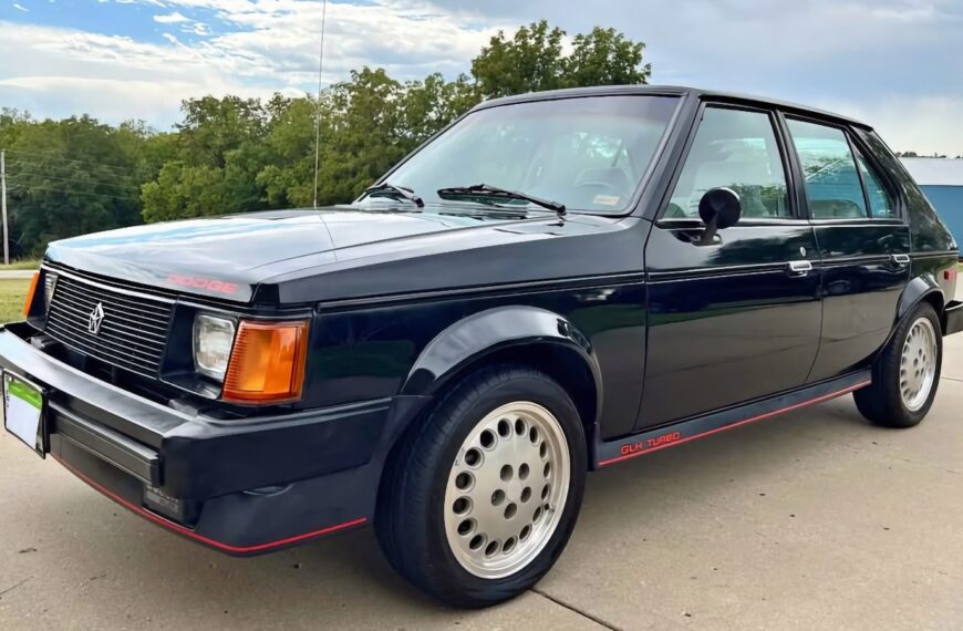 Чи варто купувати Dodge Omni Shelby GLH-T 1986 року за $9,500?