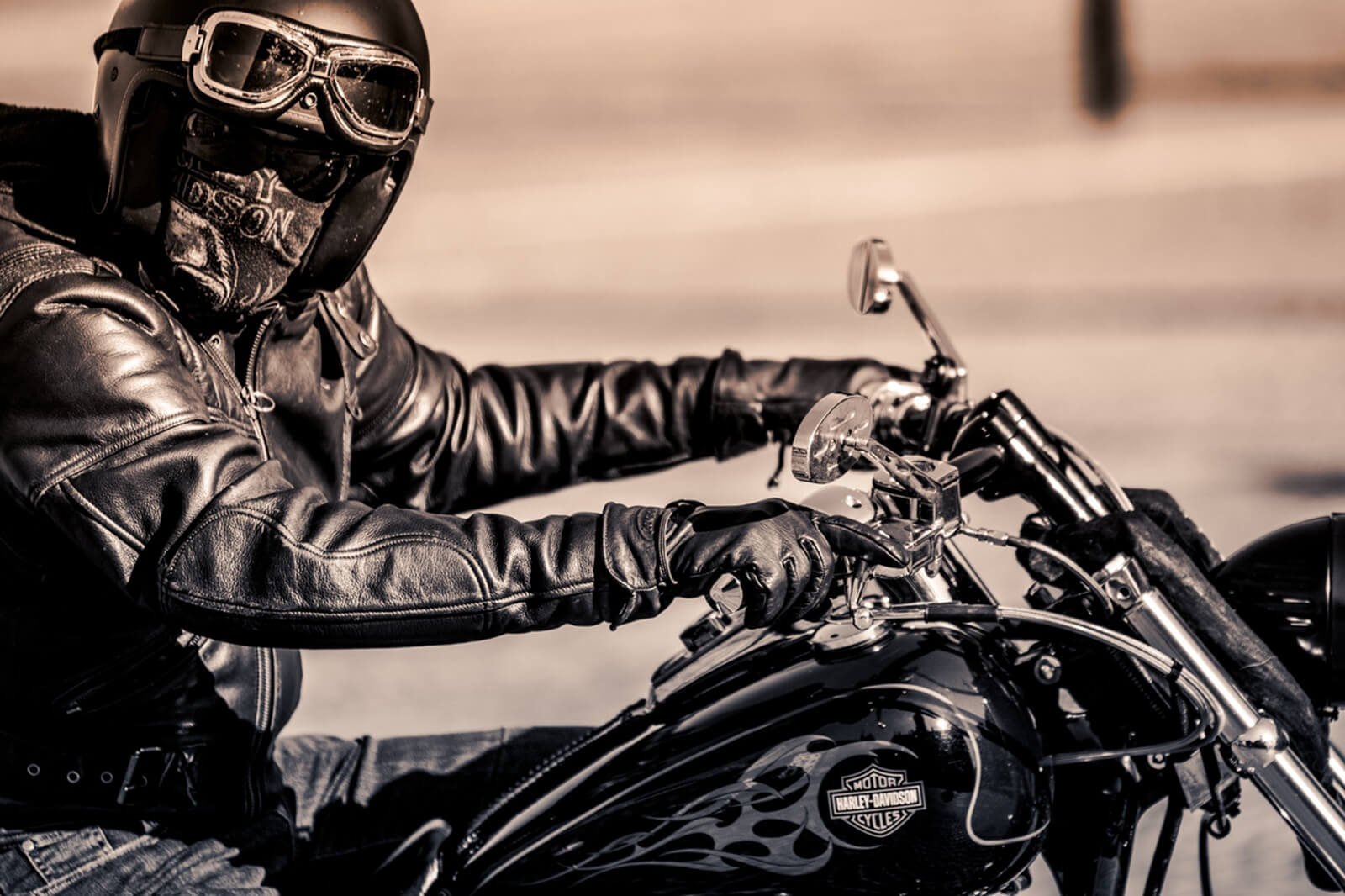 Мотоцикліст Harley-Davidson